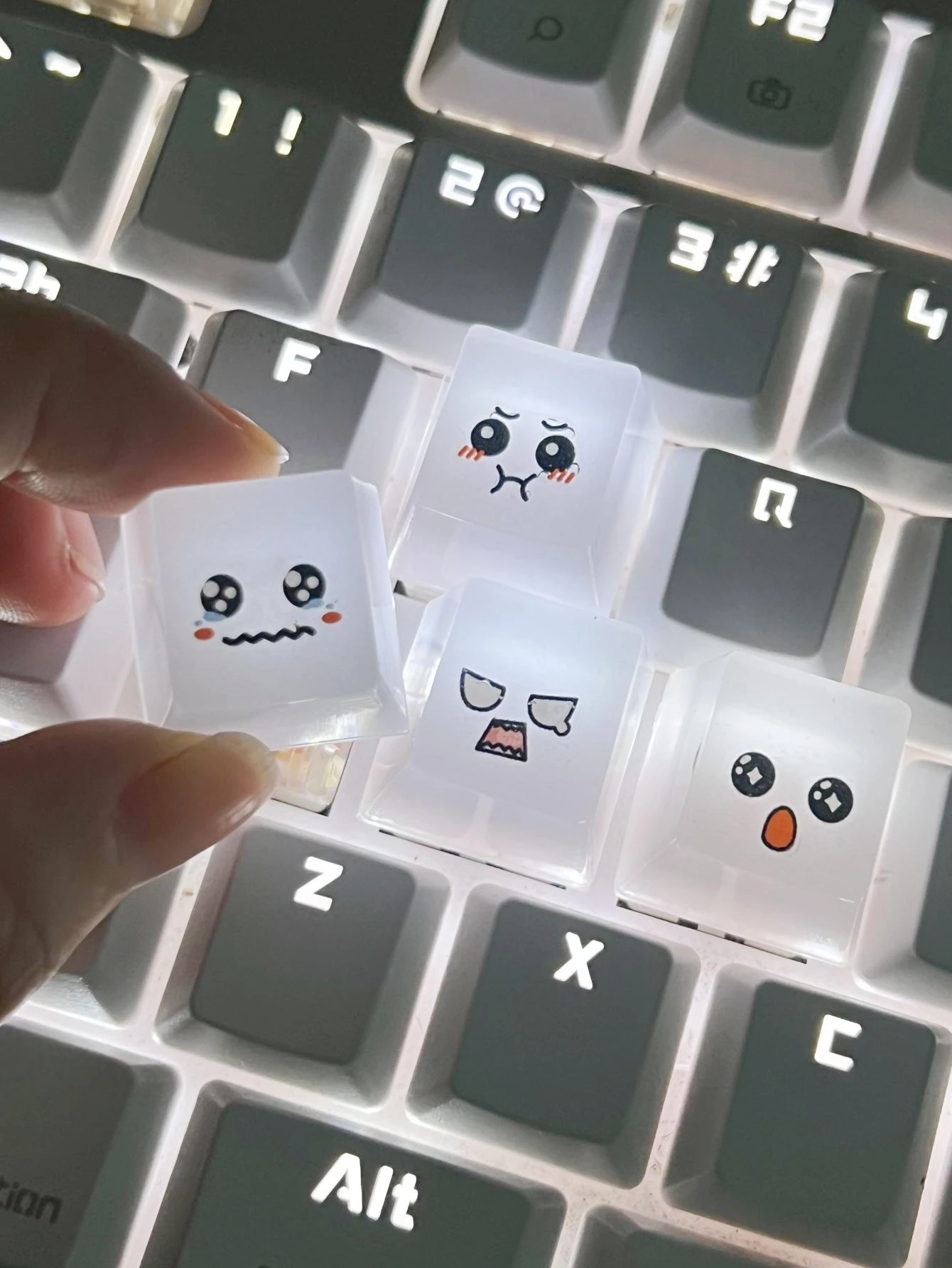 4Pcs Epoxy Resin Mechanical Keyboard Keycap Kawaii Cute Emojis Esc Key Caps Accessories Gift For Birthday/Boy/Girlfriends