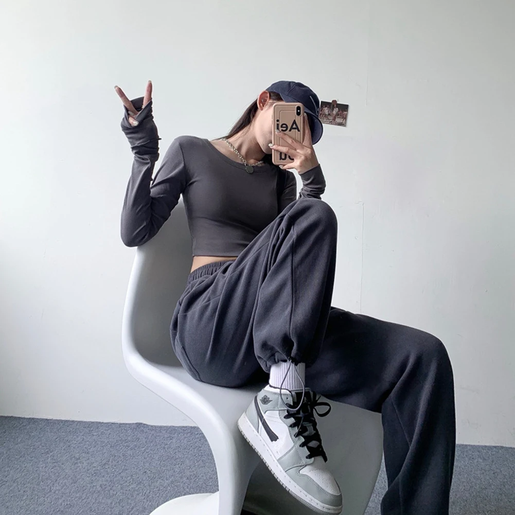 بنطال رياضي عالي الخصر واسع الساق مع أصفاد مستقيمة الساق