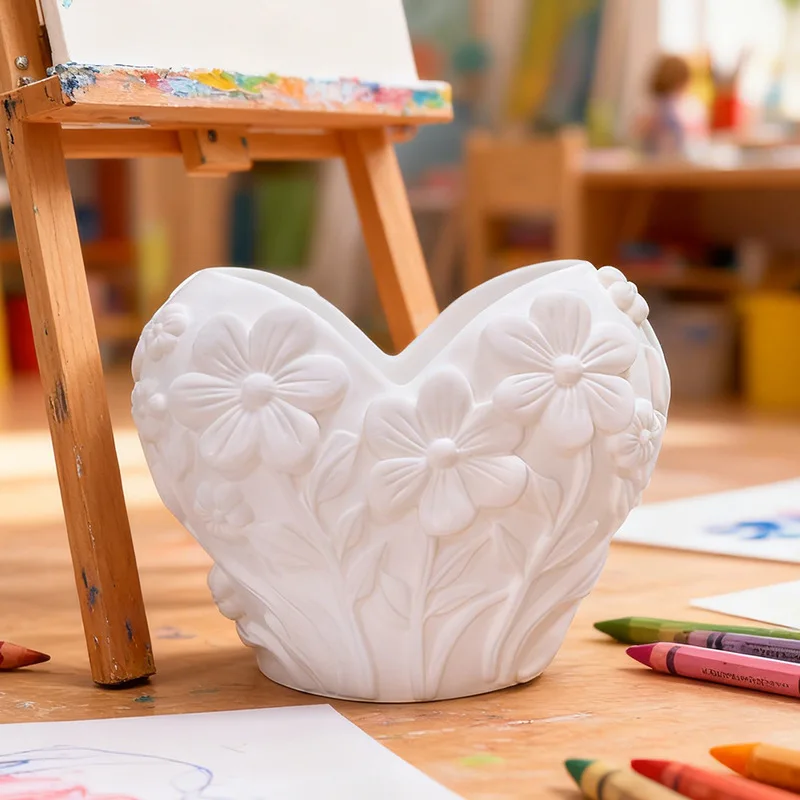 White Heart Relief Flower Plant Pot Small Resin Planter Pot Mini Desktop Succulent Pot Modern Aesthetic Tabletop Plant Container