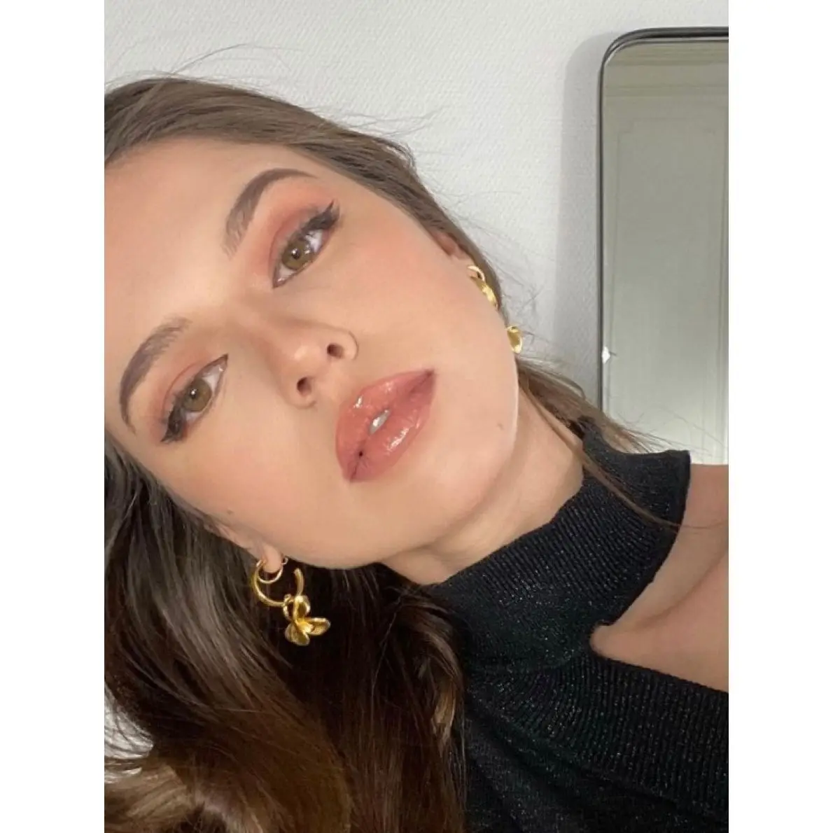 2022 جديد INS الرياح المتخصصة تصميم دائرة الذهبي زهرة رائعة الجنية مزاجه آلهة مروحة أقراط