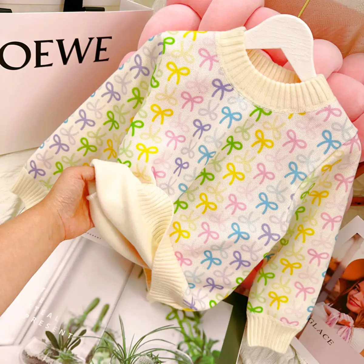 Girls' sweater thickened autumn and winter new fashionable and good-looking children's knitted sweater girls' top sweet and cute