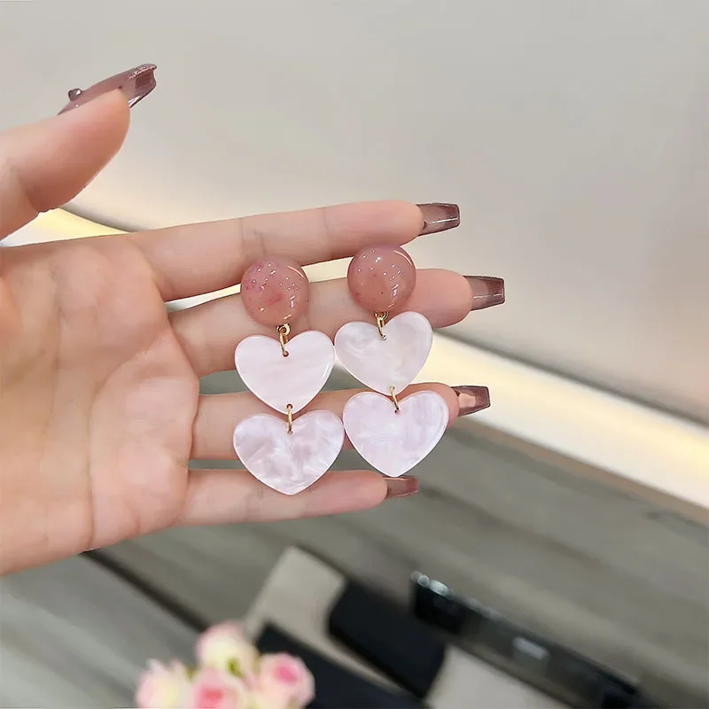 Sweet Simple Big Resin Pink Heart Clip Earrings No Piercing Long Acrylic Heart Shaped Ear Clips for Female Without Ear Holes