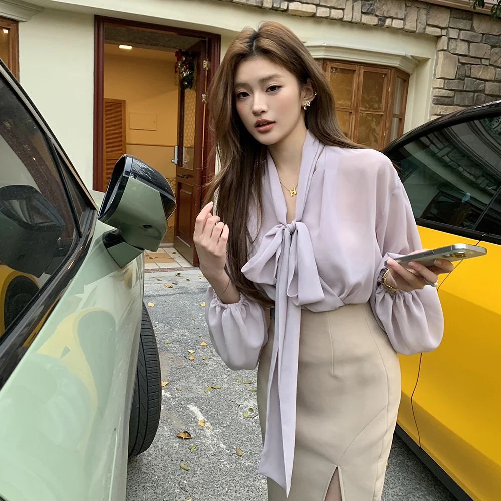 Koreaanse stijl chiffon blouse met vlinderdas, V-hals en lantaarnmouwen, elegante damestop