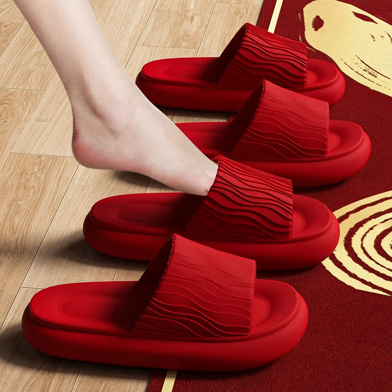 Soft Bottom Eva Cloud Slippers Women Red Thick Platform Pillow Slides Woman 2026 Summer Non Slip Beach Sandals Couple Flip Flops