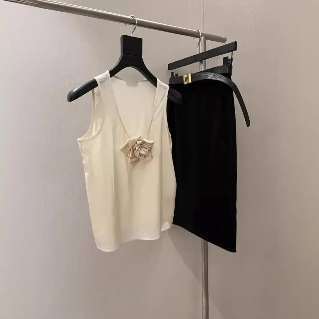 ملابس عصرية للسيدات البالغات مخصصة بنمط كسول ثلاثي الأبعاد سترة بدون أكمام جميلة وراقية #4