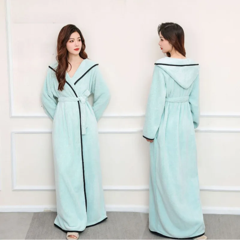 Autumn/Winter Robe –Home Use Couples’ Pajamas Loose-Fit Towel-Robes Made of Thickened Coral Fleece Long Sleeves Highly Absorbent