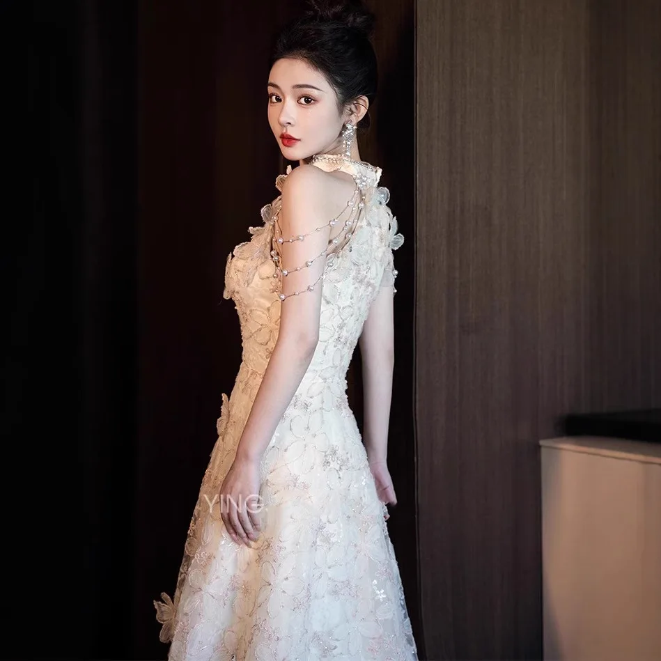 الشمبانيا فستان الخطوبة موضة الرقبة معلقة شيونغسام فساتين الصينية التقليدية الزفاف خمر أنيقة تشيباو ثوب نحيف