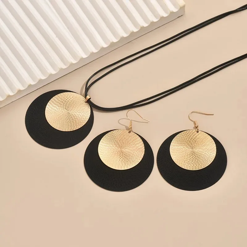 3PC/Set Women's Large round Earrings And Collar Necklace Set Exaggerated PU Rope Chain Metal Geometric Pendant Jewelry image 3