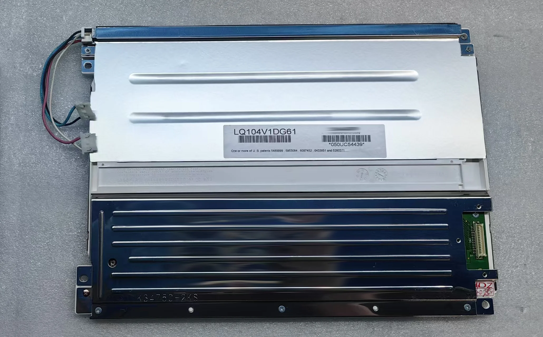 Lq104v1dg61 original a + grau 10.4 "polegadas display lcd para aplicação industrial 2 ccfls para afiado