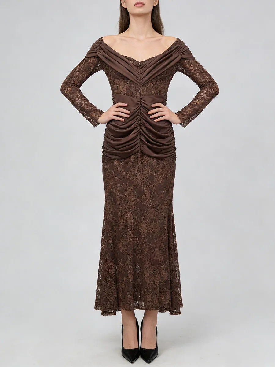 เดรสลูกไม้ซีทรูทรงเข้ารูปเซ็กซี่ TWOTWINSTYLE สำหรับผู้หญิง คอวี แขนยาว แต่งผ้าต่อกัน จับจีบ แฟชั่นใหม่