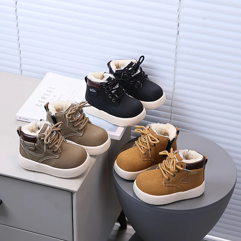 Image of 2026 Herbst Winter Kinderstiefel Warme Plüschstiefel für Jungen und Mädchen, Modische Kinder-Freizeitschuhe, Stiefel für Kinder Größe 21-30
