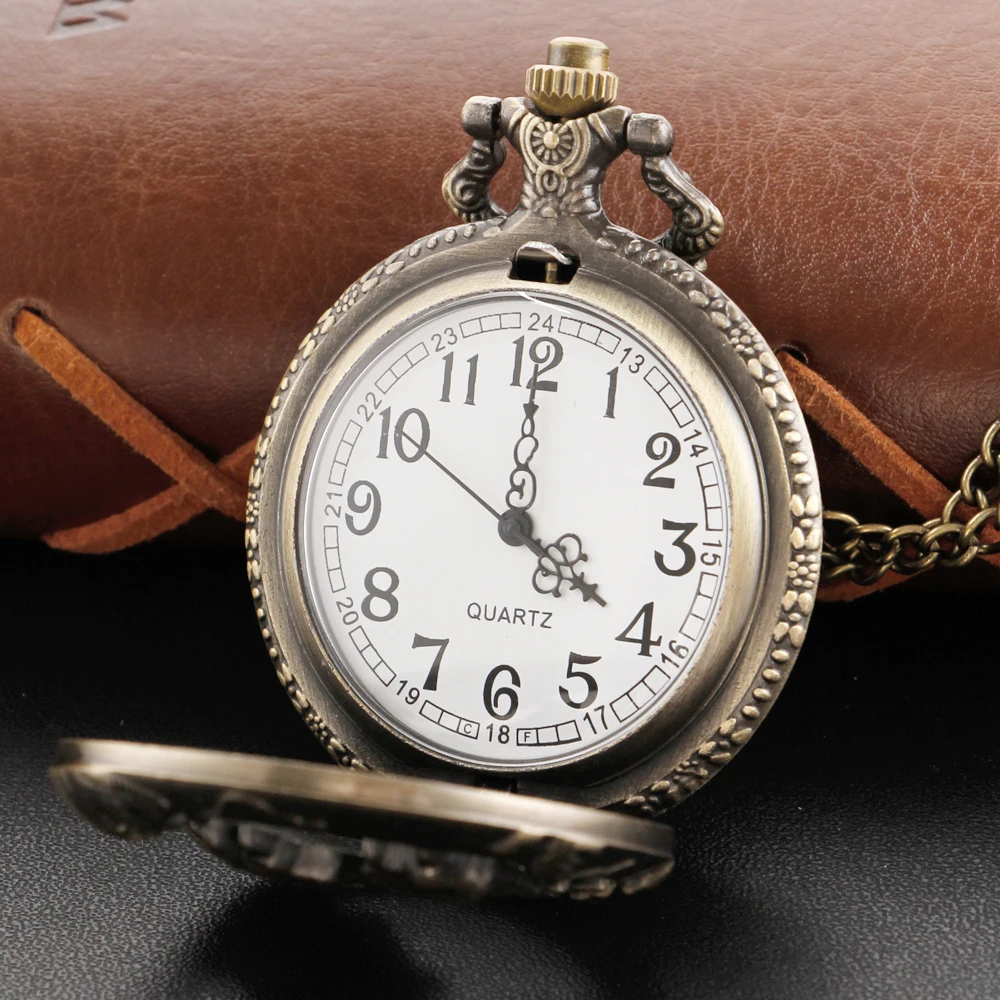 Antique Hollow Forest Wolf Exquisite Relief Quartz Pocket Watch Vintage Bronze Fob Chain Men's and Women's Children's Clock Gift