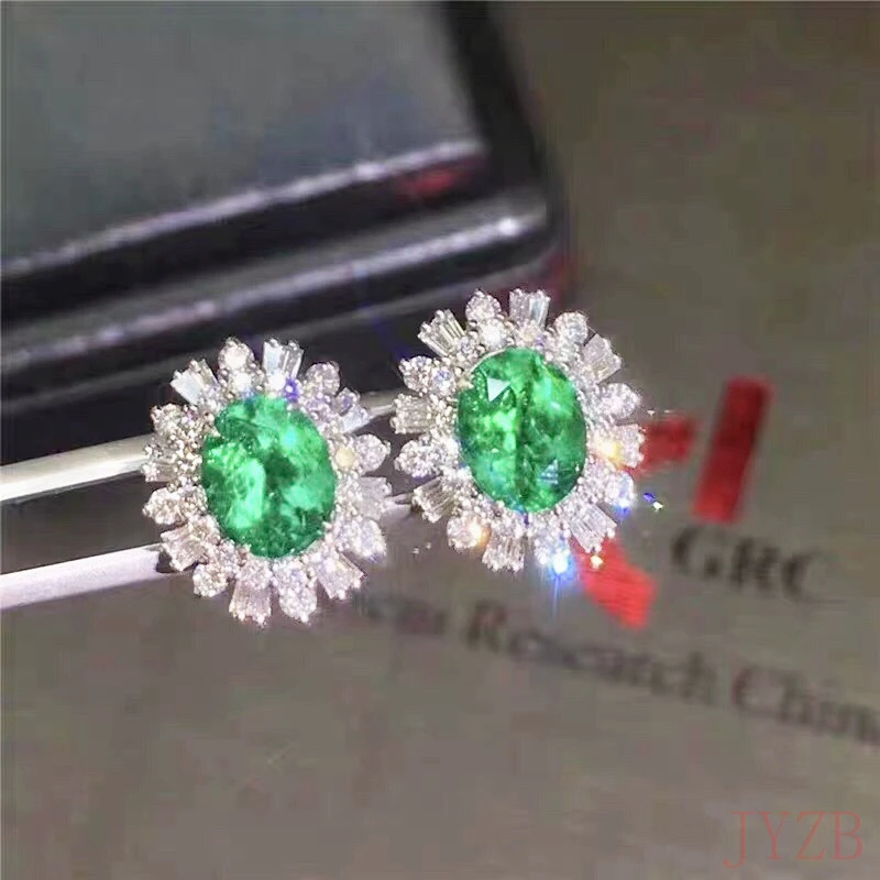 Exquisite luxury multi-layer shining high-level feeling light luxury natural emerald earrings beautiful sterling silver earrings