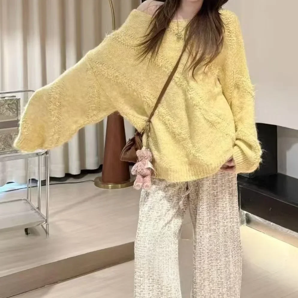 Damska dzianinowa bluza z długim rękawem, okrągłym dekoltem, jednolita, z haftem frotte, luźny krój, wkładana przez głowę, jesienno-zimowa, miękka, przytulna, w stylu koreańskim.