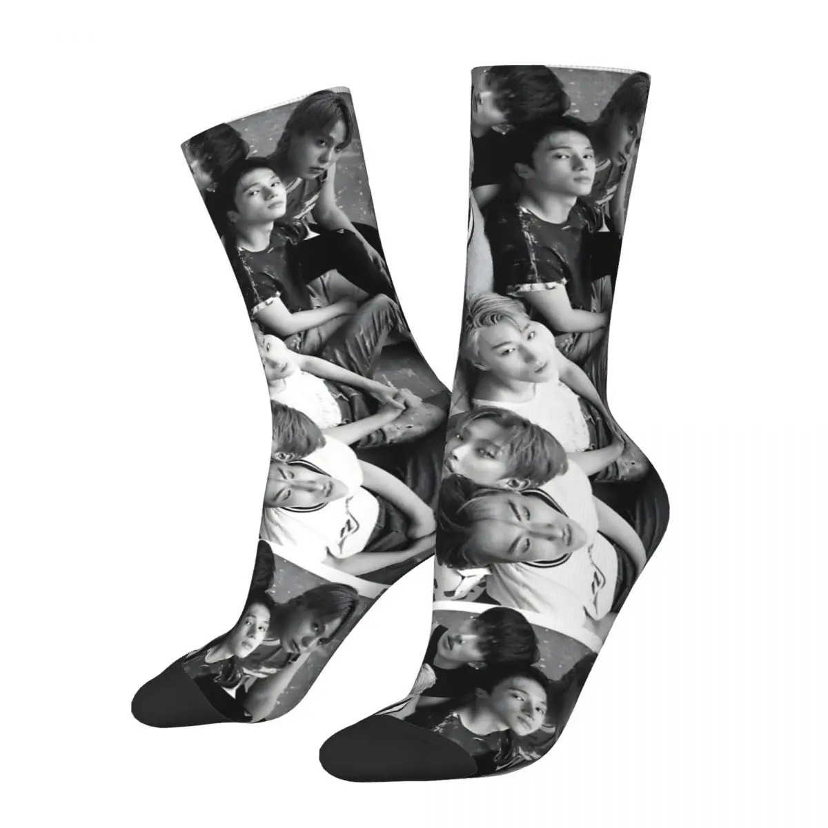 

Crazy compression Ateez Dazed Poster Sock for Men Harajuku ATEEZ Seamless Pattern Crew Sock Novelty