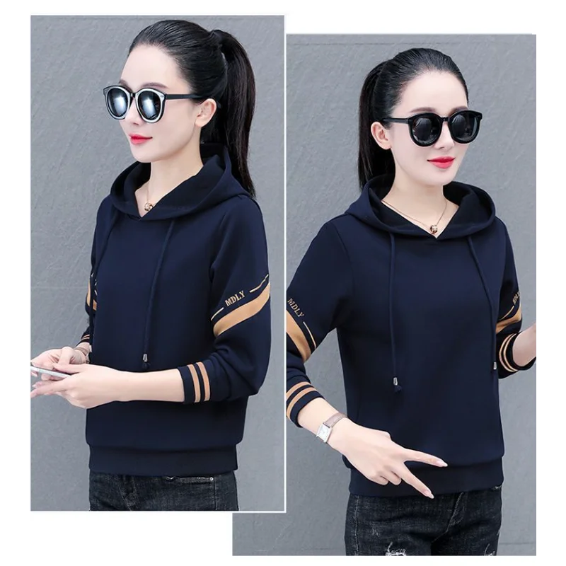

Fashionable Hooded Sweatshirt for Women Autumn New Color-blocked Popular Mom-style Bottoming Shirt Top