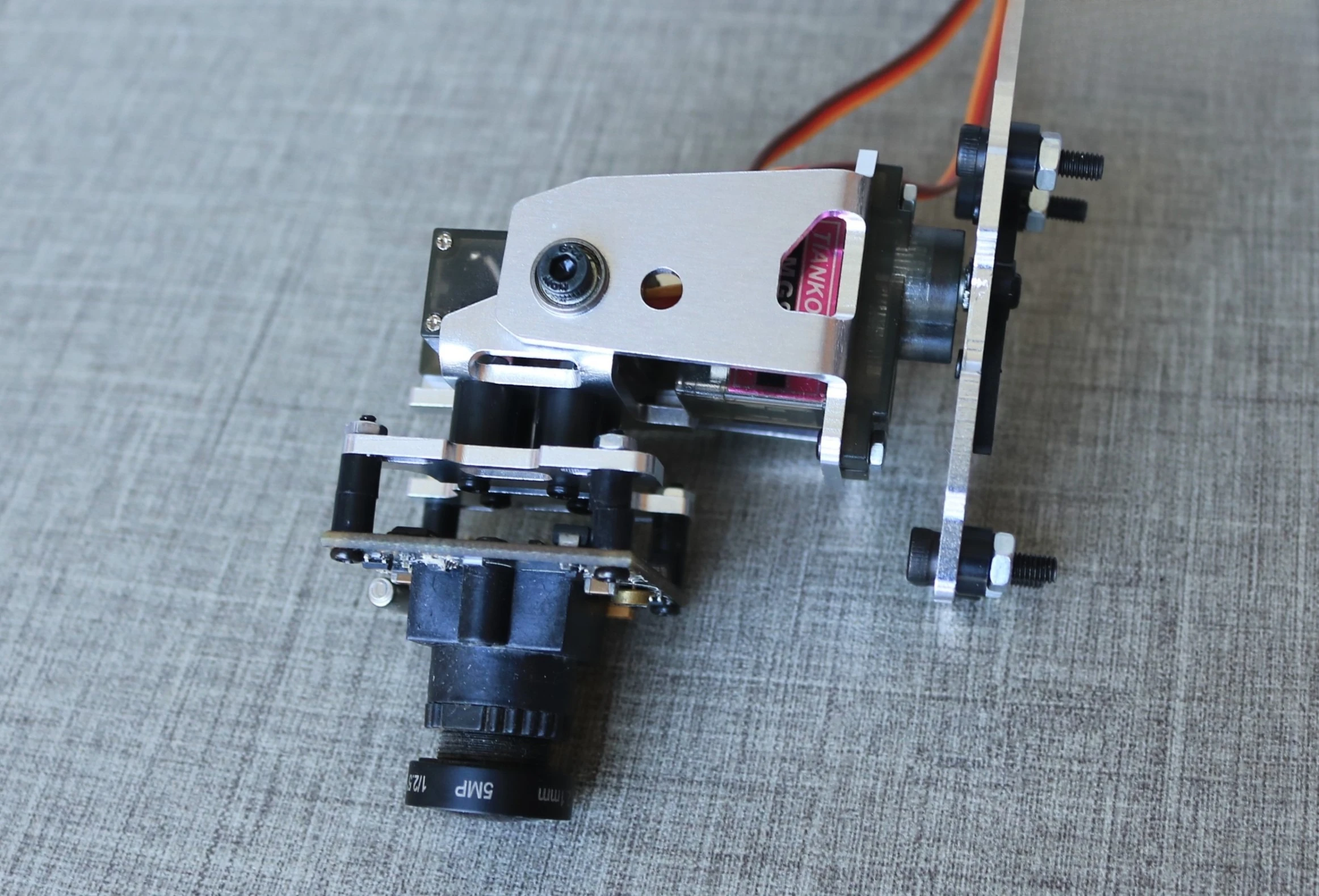 Servo gimbal bracket FPV headtracking dual-axis pan-tilt PTZ model camera gimbal 3