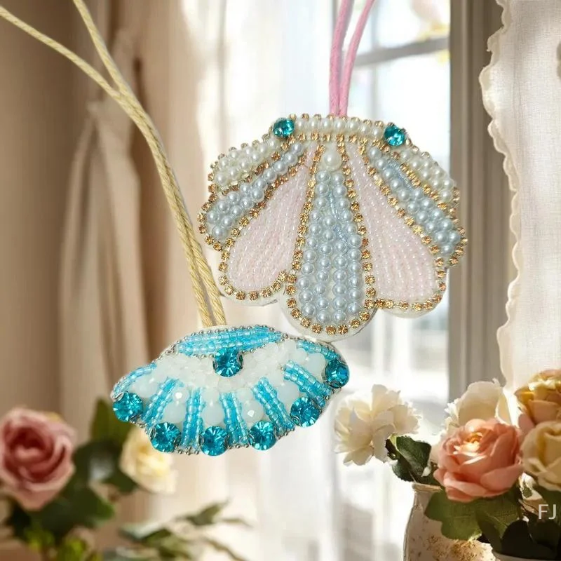 

[YU]Whale Shell Starfish Hanging Rope Keychain Rhinestone Beaded Patch Lanyard Hanging Decoration