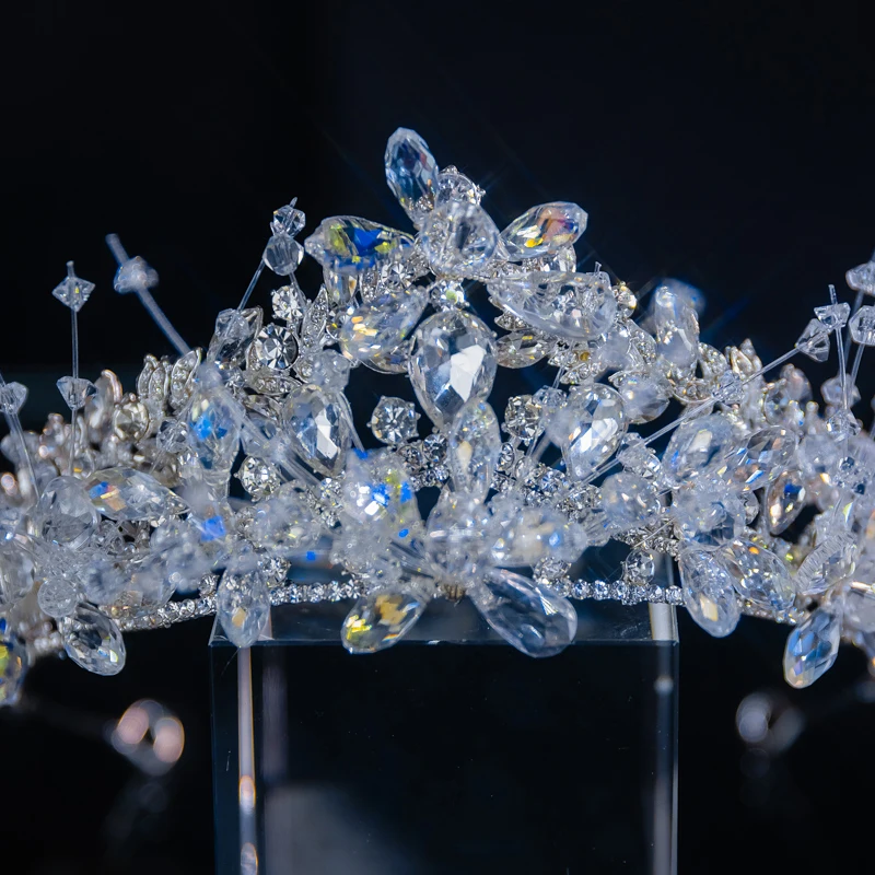 Imagem -05 - Cc-coroas de Casamento para Mulheres Vestido de Noiva Jóias de Noivado Diademas de Cristal 100 Artesanal Encantos Brilhantes Acessórios de Noiva Qs23