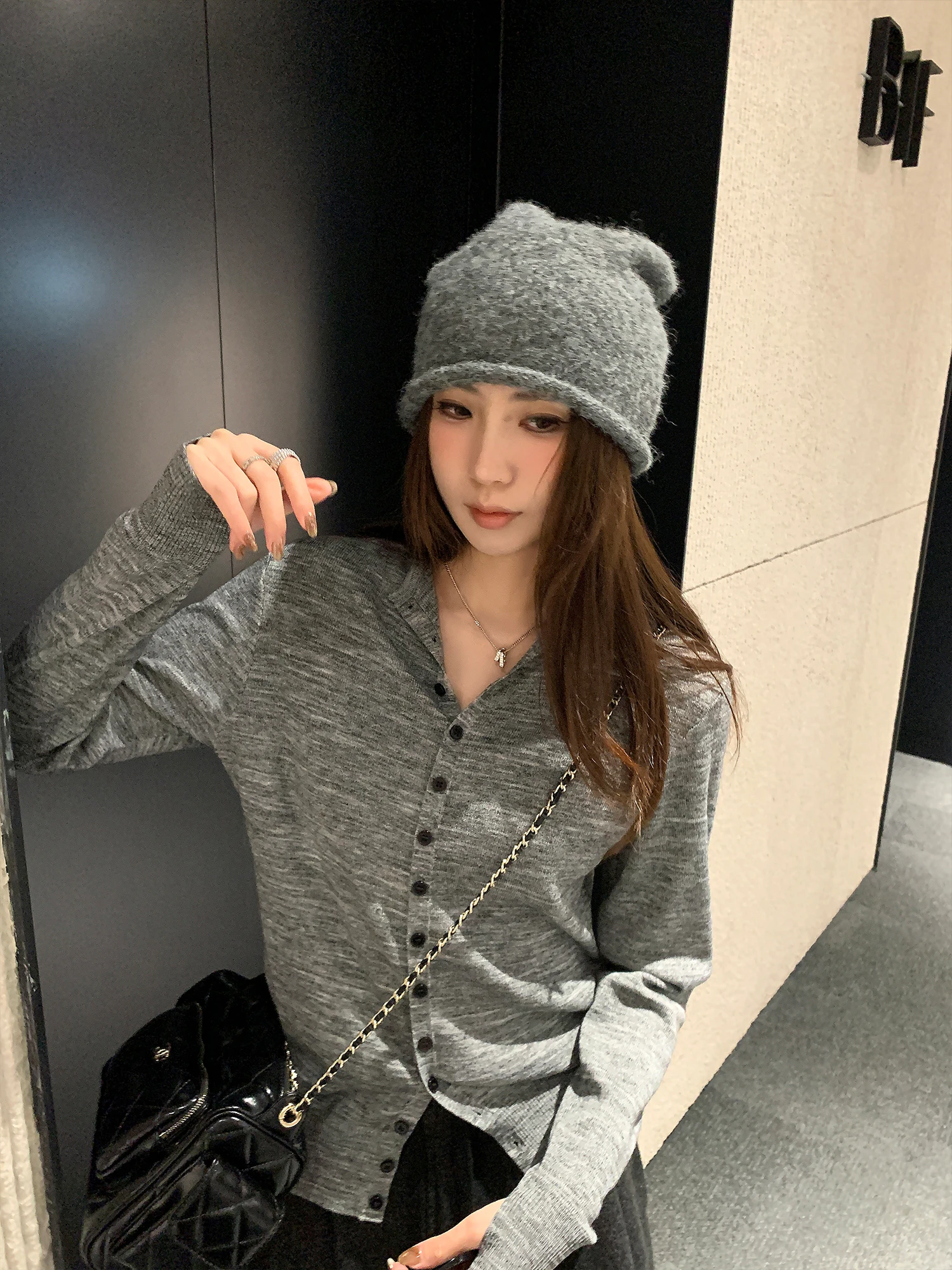 

Шерстяной вязаный свитер Ele с пуговицами, длинными рукавами и воротником-стойкой, базовый топ для женщин, высокое качество, свободный крой, на каждый день