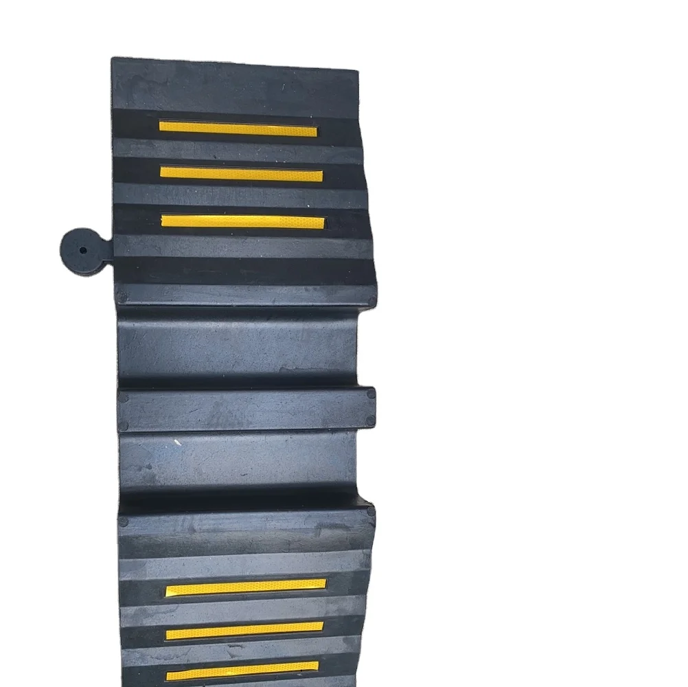 Warehouse Portable Rubber  Equipment Road Fire Hose Bridge Ramp With 2 Channel for Cars