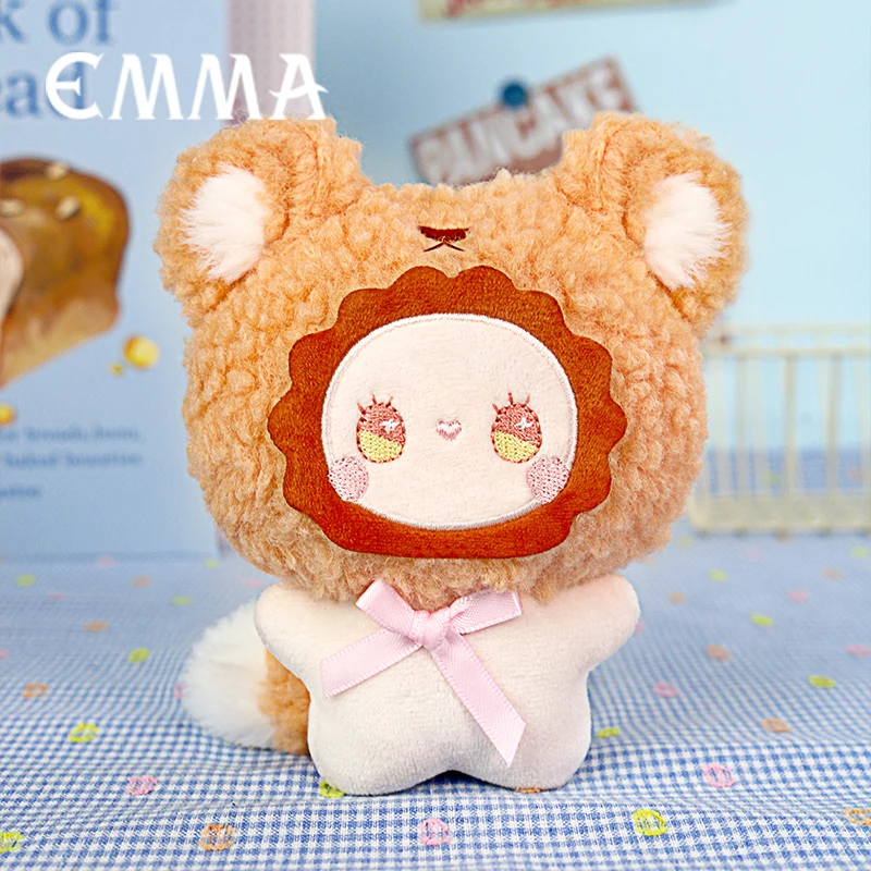 EMMA Secret Forest Fury Keluarga Lucu Gadis Boneka Mewah Liontin Kotak Buta Musik Cubit Mainan Trendi Hadiah Mengejutkan untuk Anak-anak