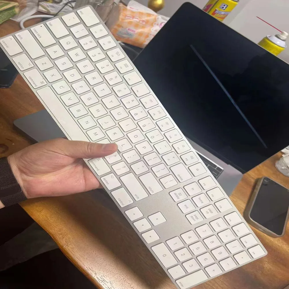 For magic keyboard with number Key  without touch  ID