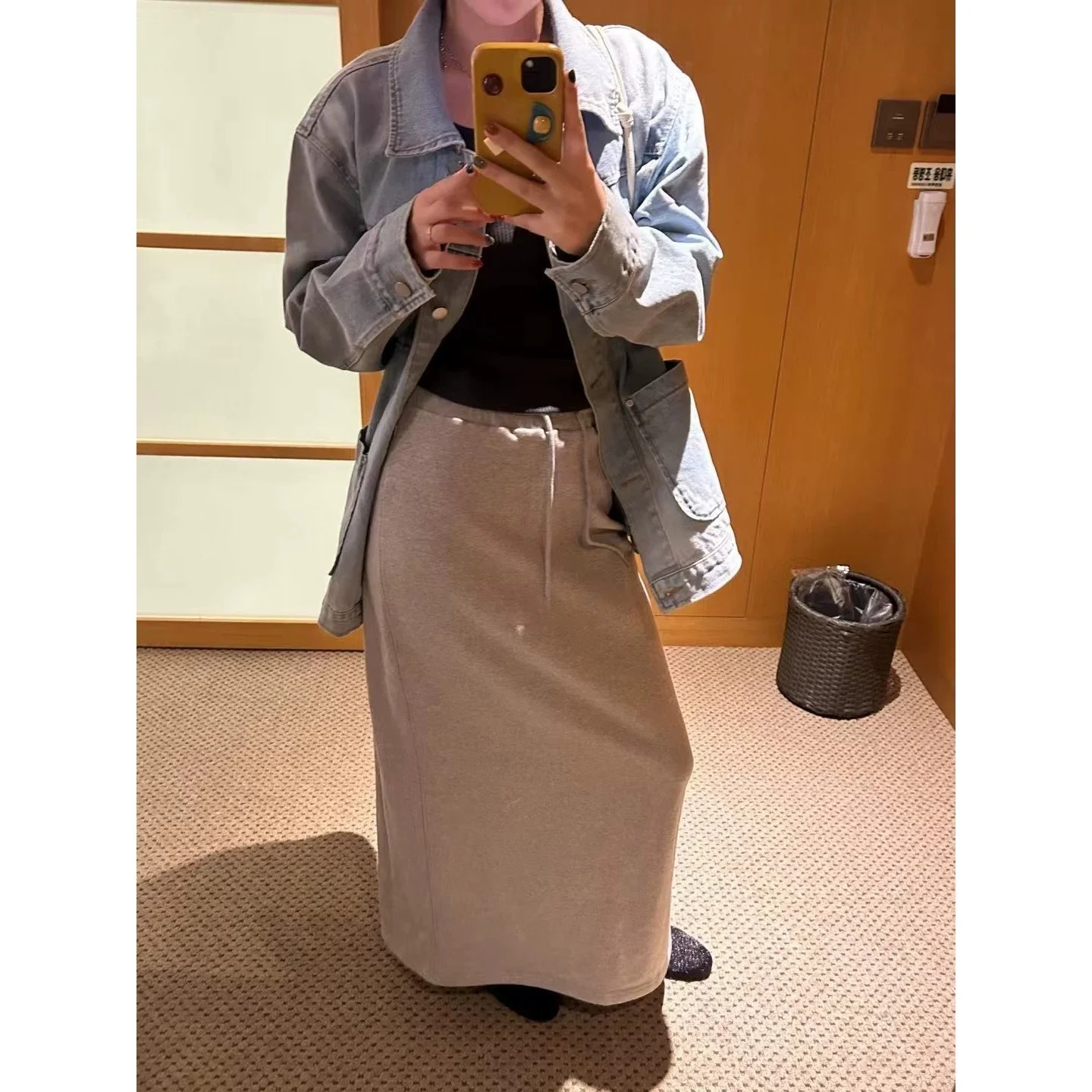 Spring 2026 Dongdaemun English Lapel Casual Denim Jacket Women's Short Outerwear Korean Style Cotton Flip Collar Coat