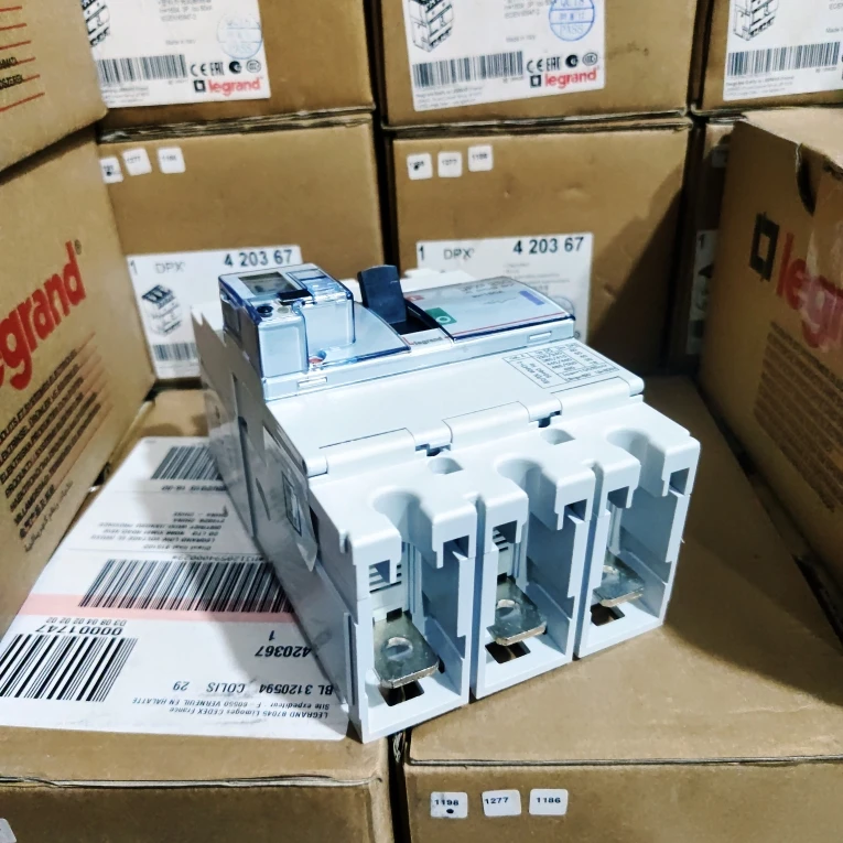 Legrand DPX3 250 160A 420367