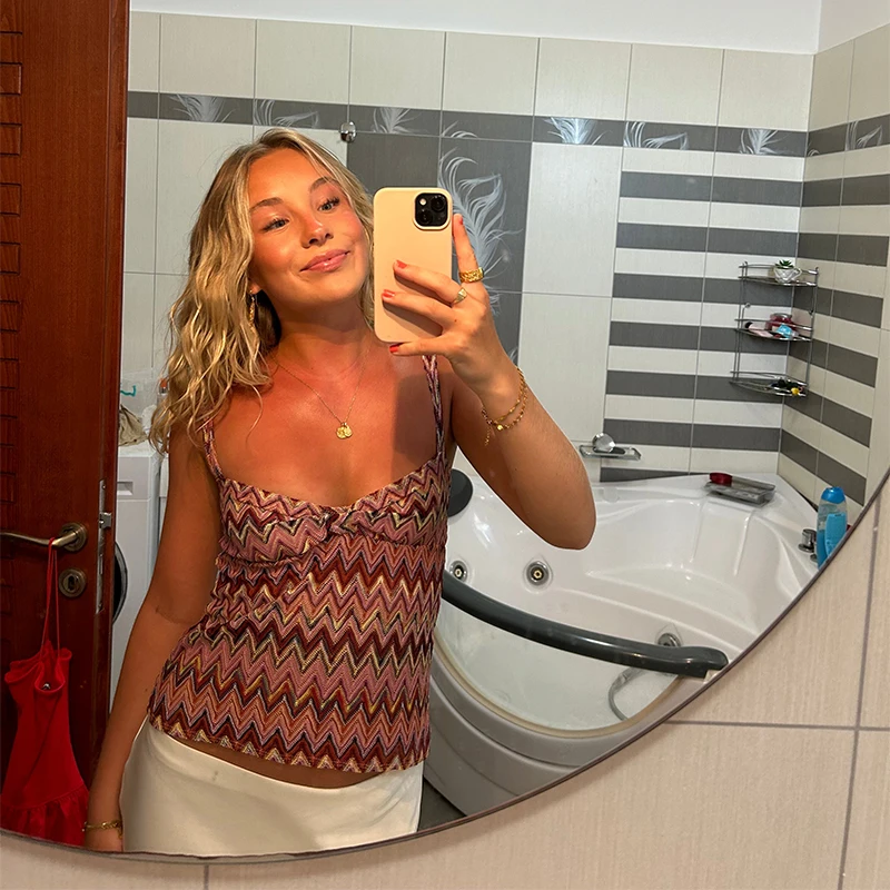 

Сексуальный топ-халтер с глубоким вырезом для женщин, разноцветный полосатый жилет без рукавов, для вечеринок и отпуска, майка-топ, новинка 2026 года, женские весенне-летние топы