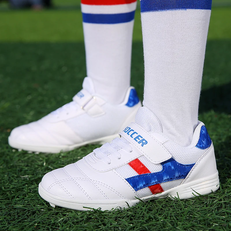 

2024 New children's soccer shoes Elementary school boys and girls TF broken nail Velcro Breathable training outdoor sneakers