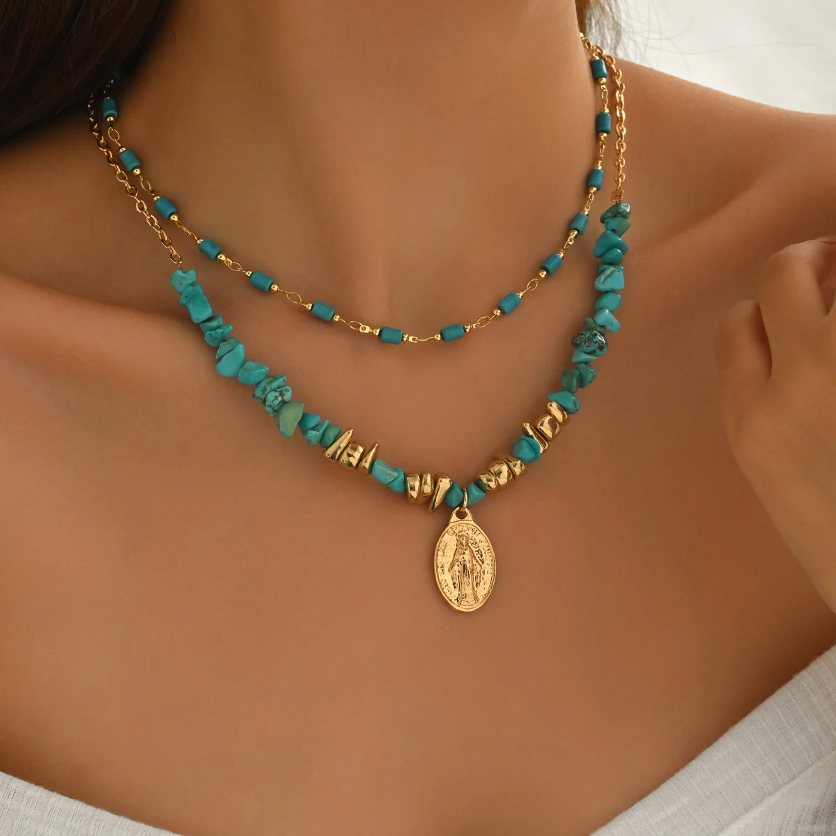Boho Turquoise Chip Bead Layered Necklace Women Virgin Mary Oval Pendant Stackable Adjustable Summer Beach Jewelry