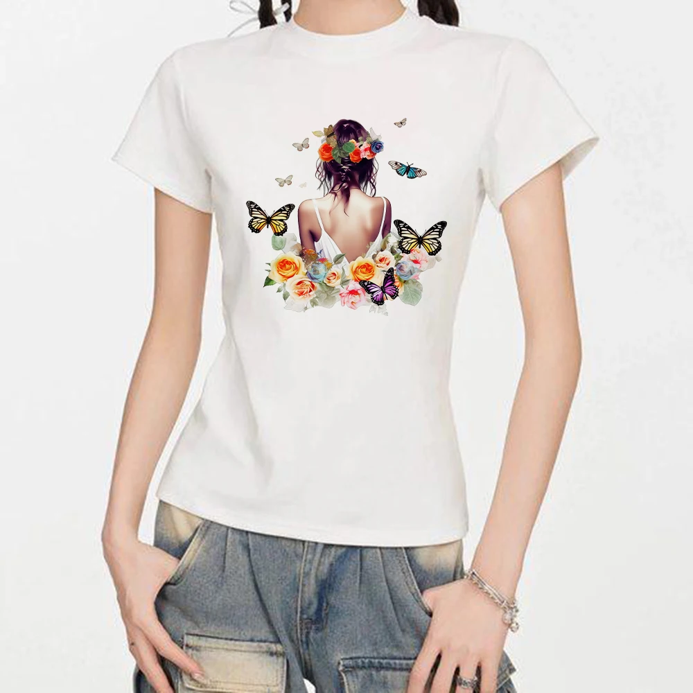 تي شيرت نسائي صيفي موديل 2025 مطبوع برقبة دائرية باللون الأبيض - قميص كاجوال أنيق قابل للتنفس