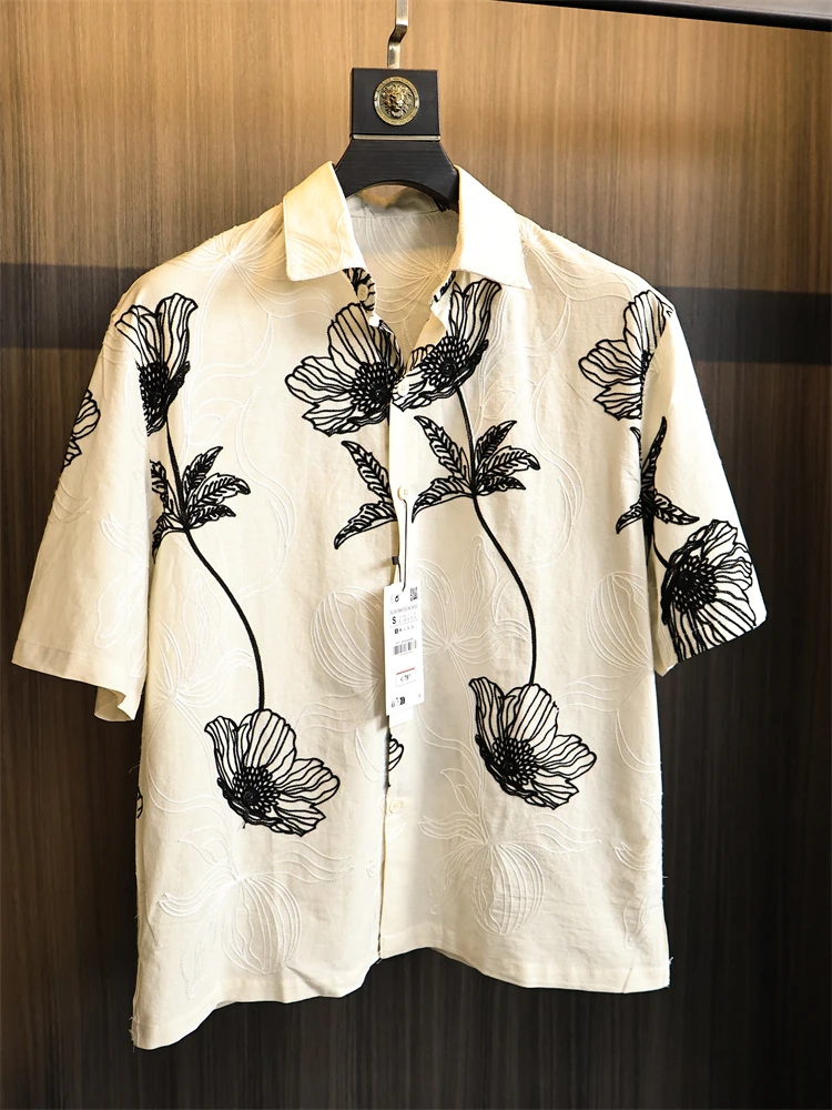 

Comfortable Loose Men's Hawaiian irt Summer ort Sve Embroidered Floral Print Casual Sle Regular Fit Youth Faion