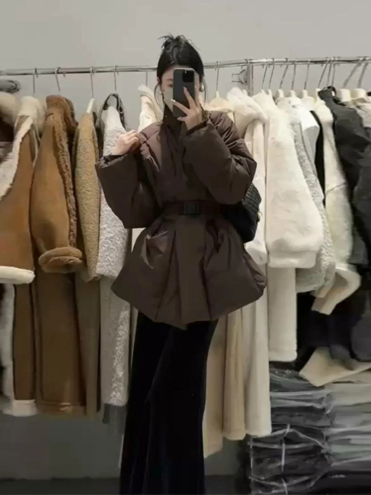 

Retro Thickened Cotton Jacket Women's Loose Warm Coat with Waist-Cinching Large Collar Korean Style Long Sleeve V-Neck