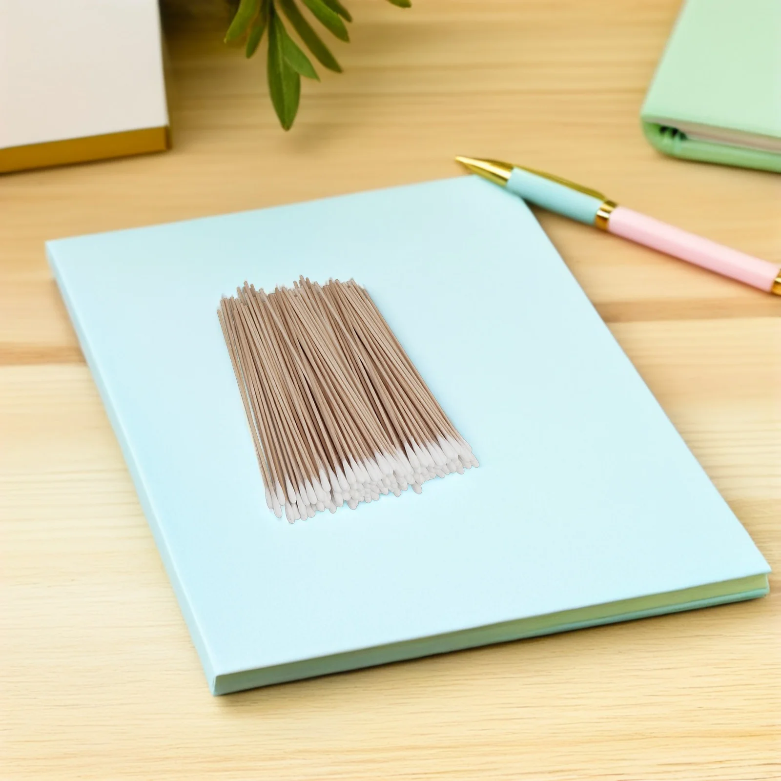 

500pcs 15Cm Long Handle Cotton Swabs Hygienic Wooden Stick Single Head Multi-Purpose For Precision Cleaning Boxed Cotton Stick