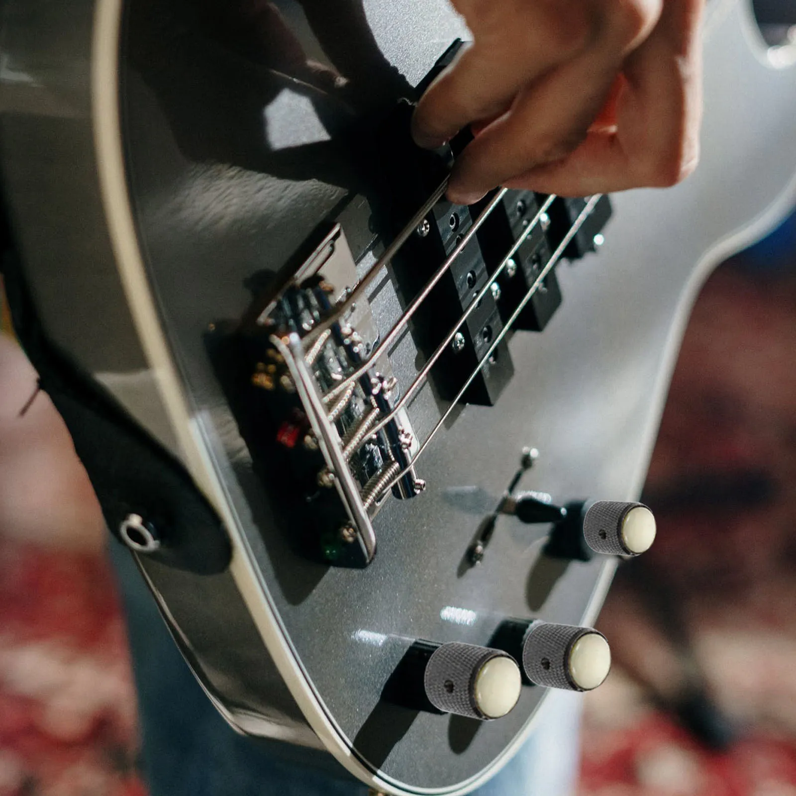 

4 Sets Electric Guitar Accessories Volume Tone Dome Knobs Parts Bass Control Rotary Metal for