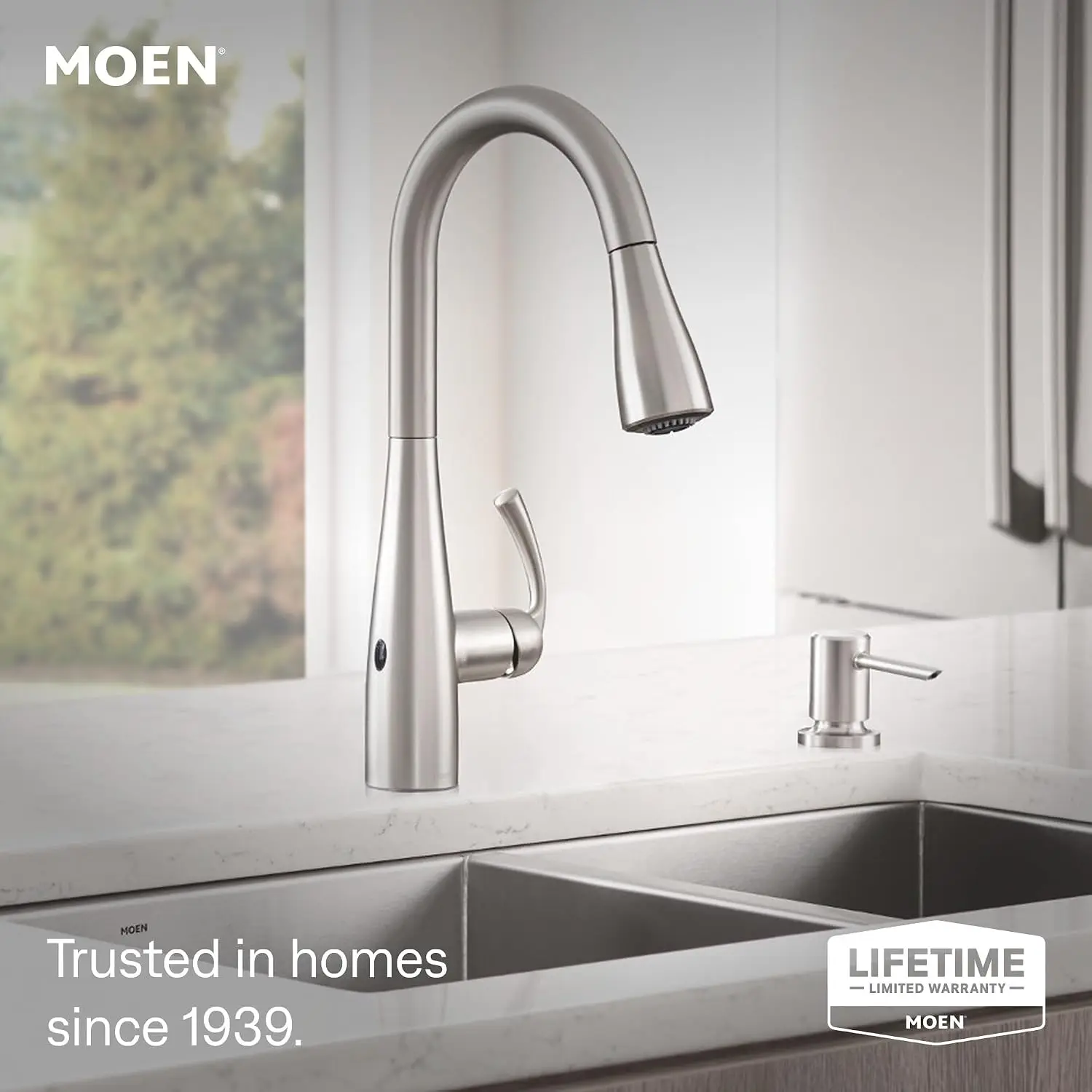 Touchless Kitchen Faucet with Motion Sensor, Hands-Free Sensor-Activated Design