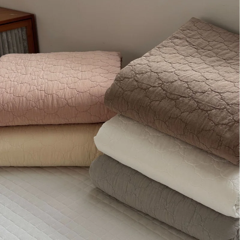 Solid Color Embroidery Quilted Coverlet 3 Piece Set, Enzyme Sand Washed & Dyed Bedspread, Soft Breathable Reversible Quilt
