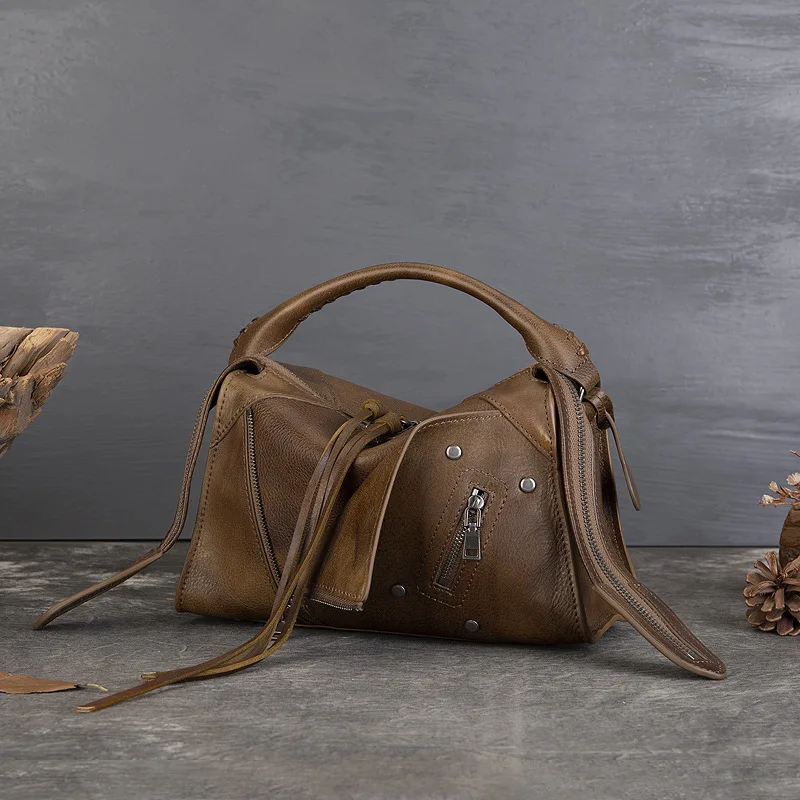 

2025 Personalized Genuine Leather Women's Bag Retro Collar Tassel Small Square Bag Single Shoulder Crossbody Bag Large Capacity