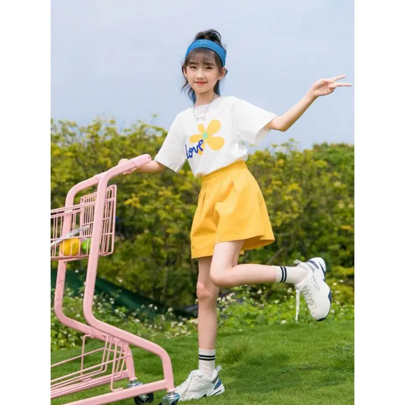Vêtements pour enfants, nouveau style, ensemble t-shirt à manches courtes et short en coton, filles, grandes tailles, été 2025, style tendance influenceur
