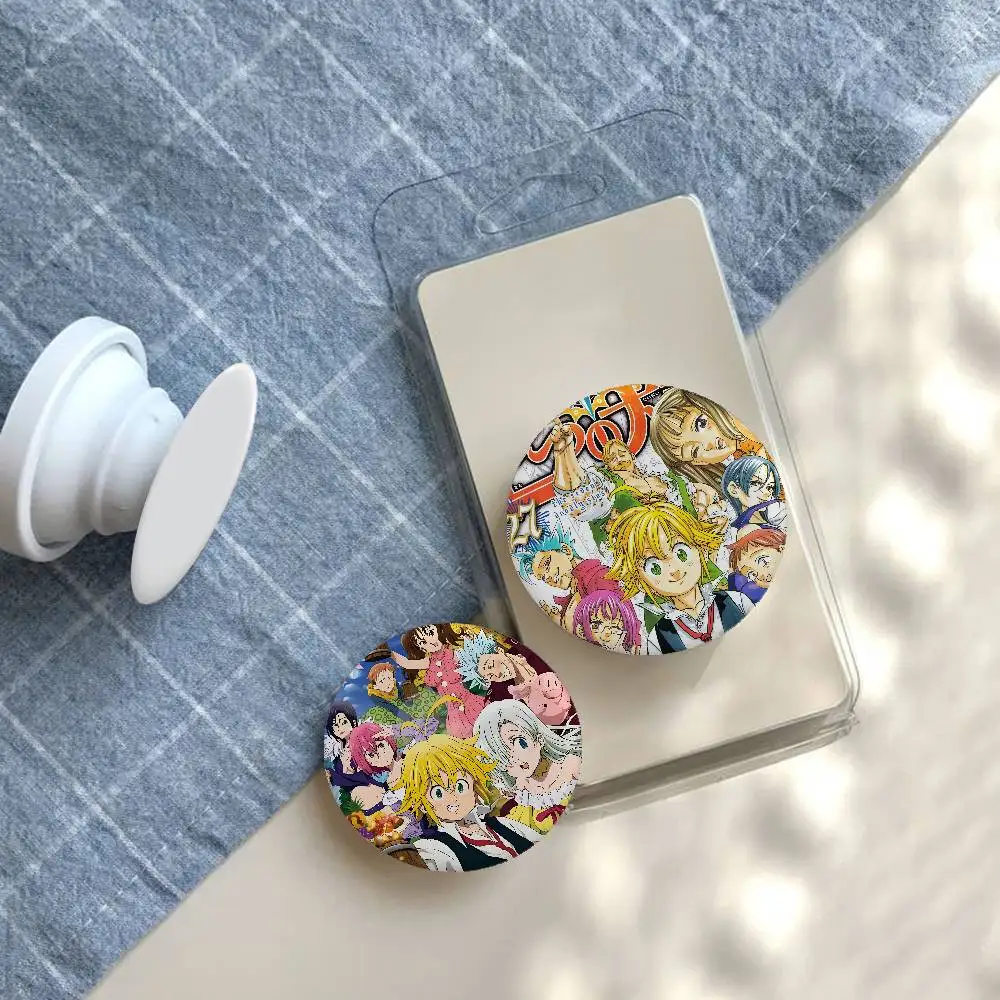 Anime T-The Seven Deadly Sins Badges Badges Cartoon Round Brooches On Backpack Jacket Acrylic Button Pins Collection Gifts