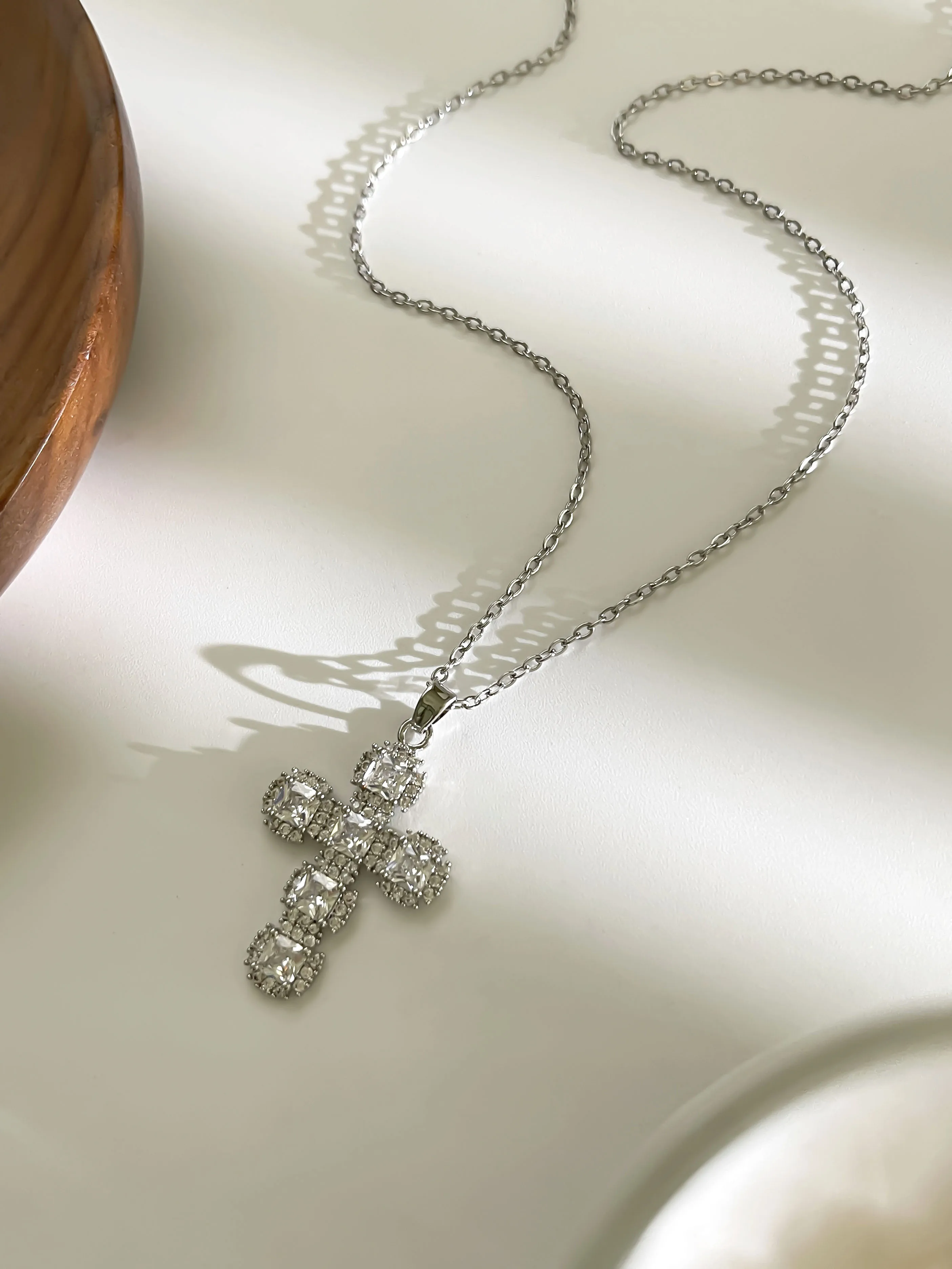 Peri\'sbox Fashion Shiny Cubic Zirconia Metal Copper Cross Pendant Necklace for Women Stainless Steel Chain High Quality Jewelry