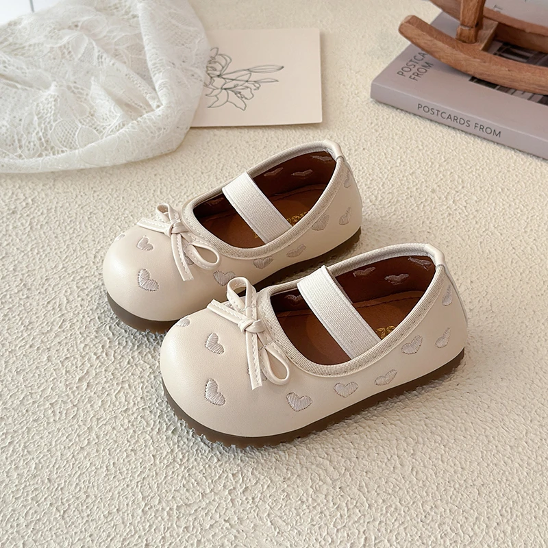 Girls' Korean Style Leather Shoes with Love Embroidered Bowknot Children's Princess Shoes Lightweight Shallow Mouth Kids' Shoes