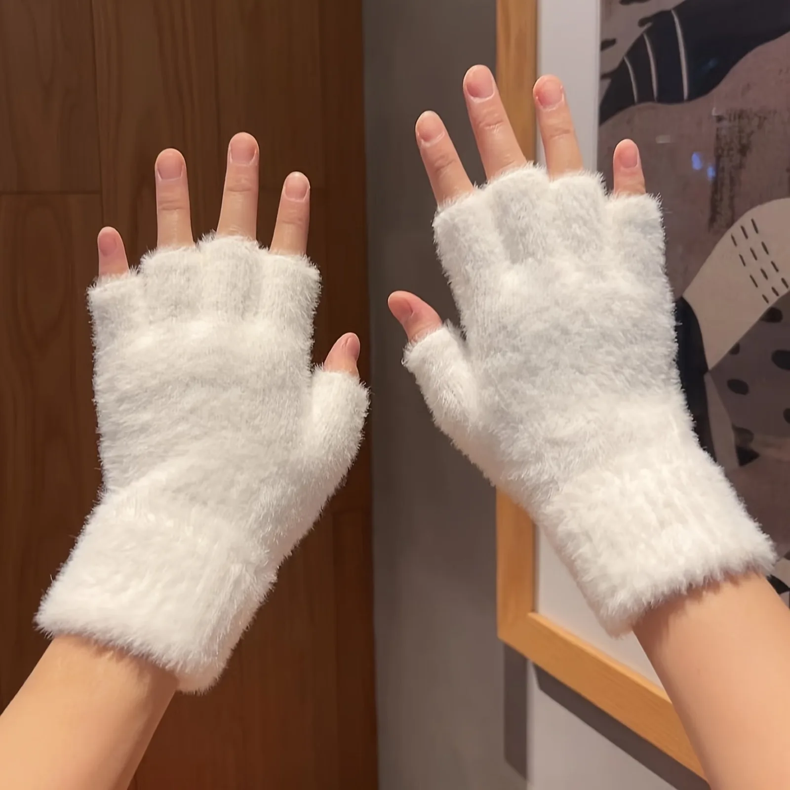 

Half-finger winter plush gloves, suitable for winter use in 90 countries, simple windproof thickened casual warm gloves, writing gloves, fingerless soft cycling gloves