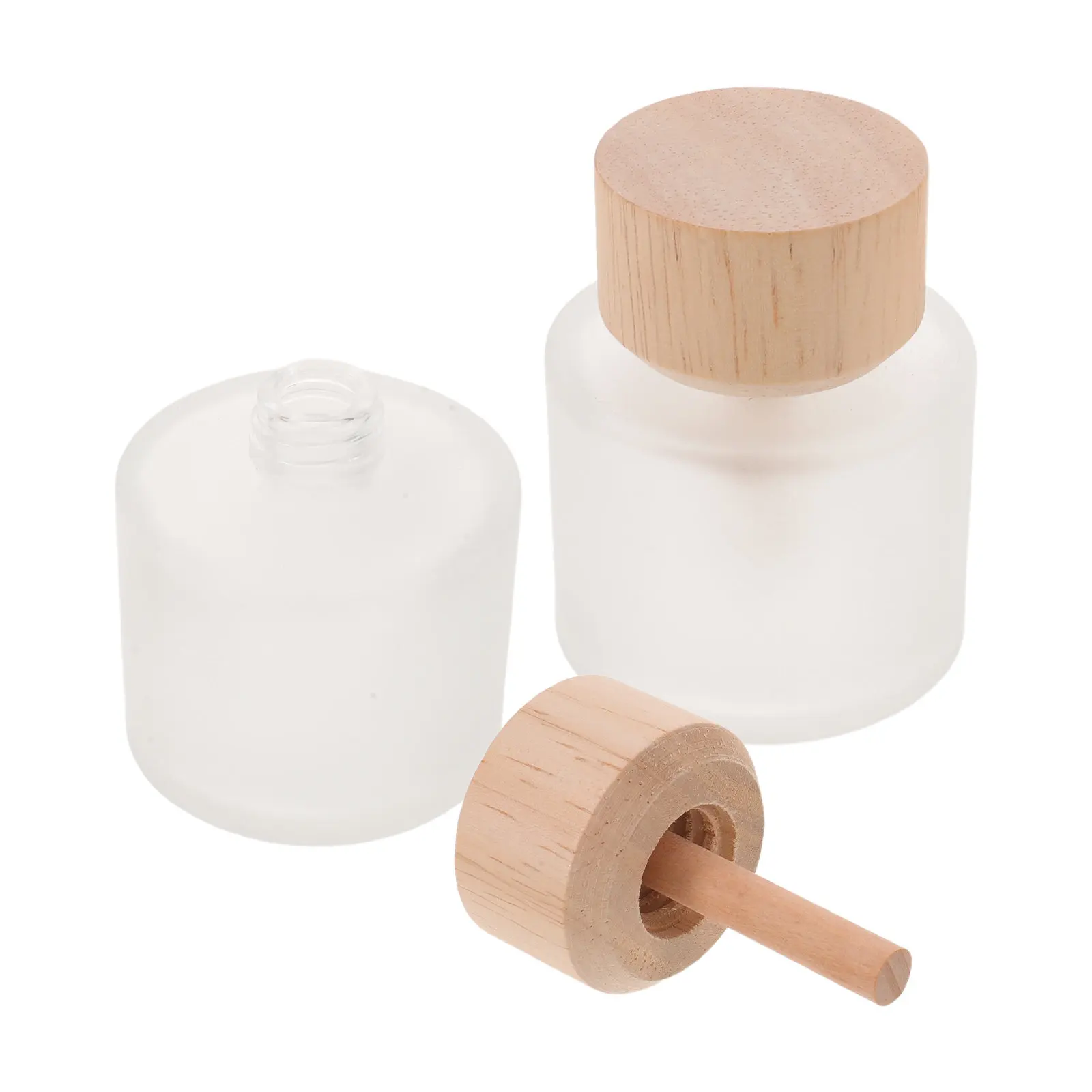2Pcs Clear Glass Reed Diffuser Bottles Refillable Aromatherapy Containers 50Ml Essential Oil Diffuser with Wooden Caps Home