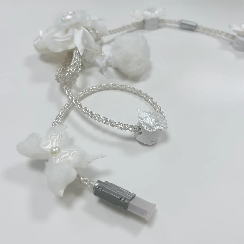 Universal 8K RGB Cable Pure White White Light 8k Return Rate 1.3m Hand Knitting USB Type-C Magnetic Keyboard Cable Decorative