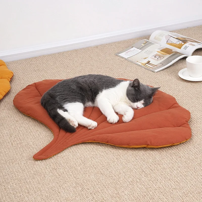 Cat Bed Mats Soft Cotton Leaf Shaped Kitten Puppy Dog Mat Sleep Blanket Home Pets Double Sided Pad Floor Rugs Washable