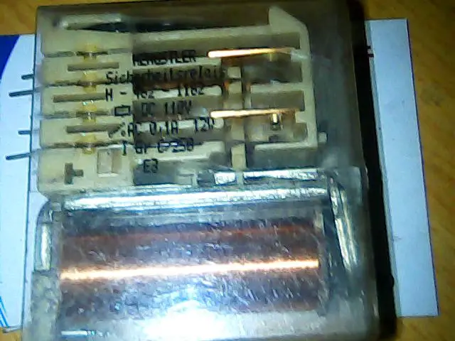 

H-462-1182 DC110V H-462-1182 10PCS