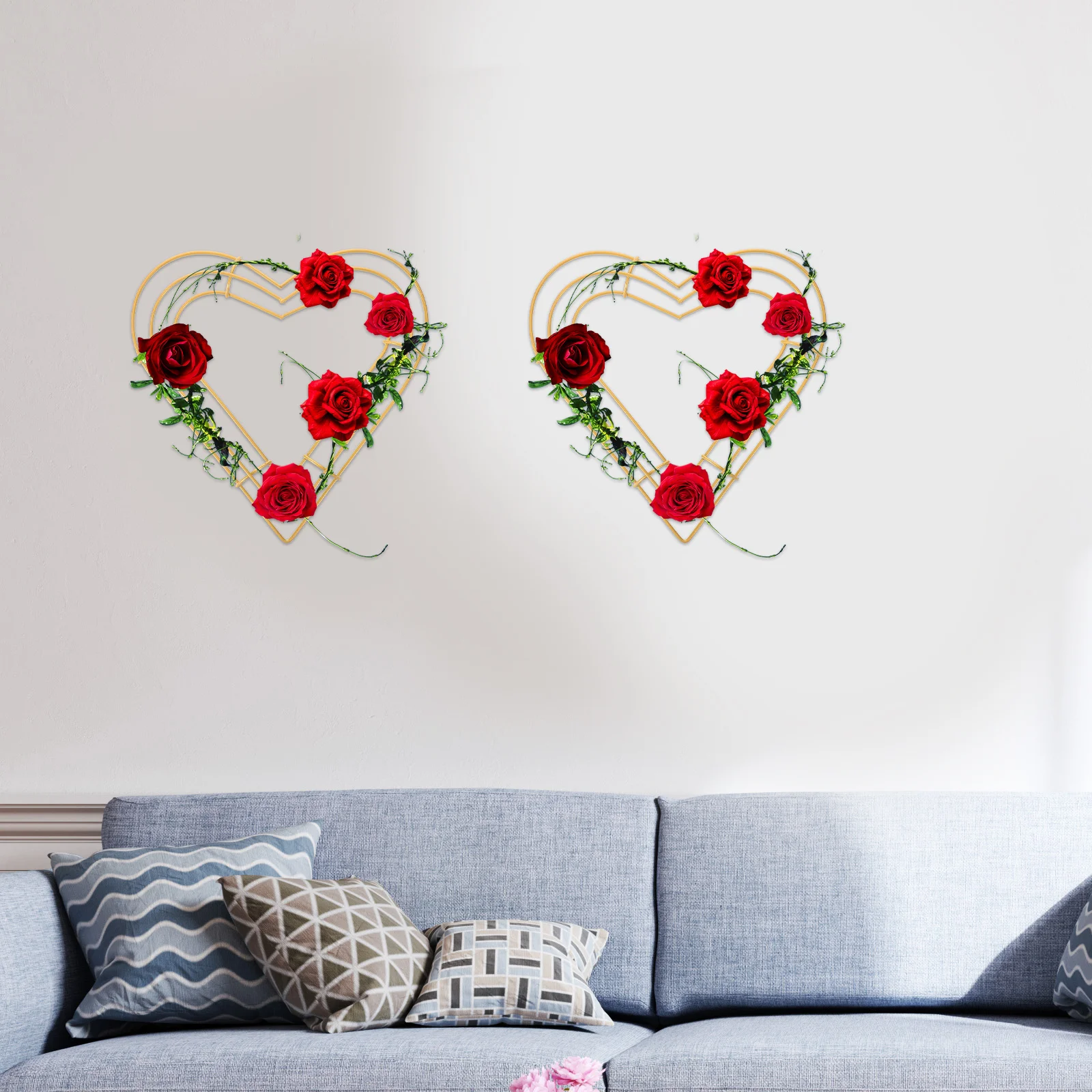 

4Pcs Heart Shape Iron Wreath Frame Floral Hoop Small DIY Craft Ring Farmhouse Valentine's Day Love Garland Holder Front Door